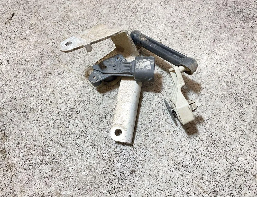 BMW X5 G05/G18 (2018-2024) Датчик уровня передний левый 6895467 33809001