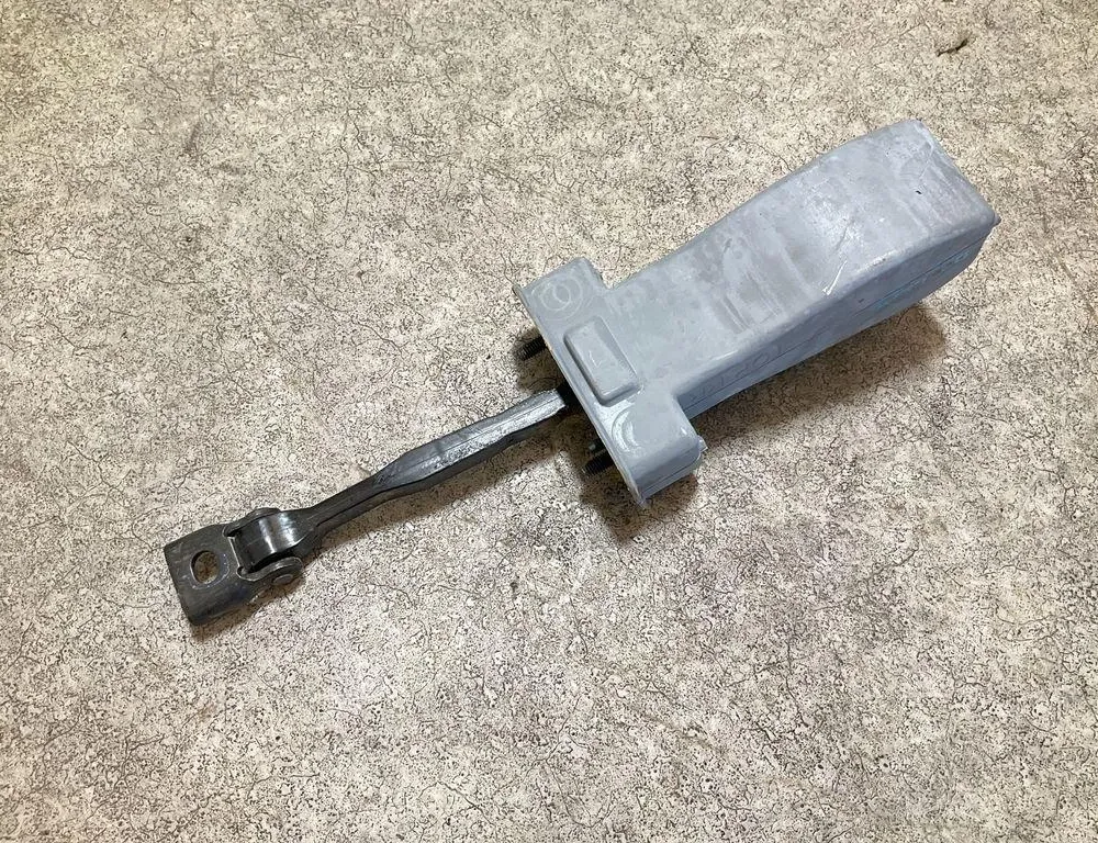 MERCEDES-BENZ CLA-Class C118 (2019-2023) Ограничитель задней левой двери A1187301500 33809834