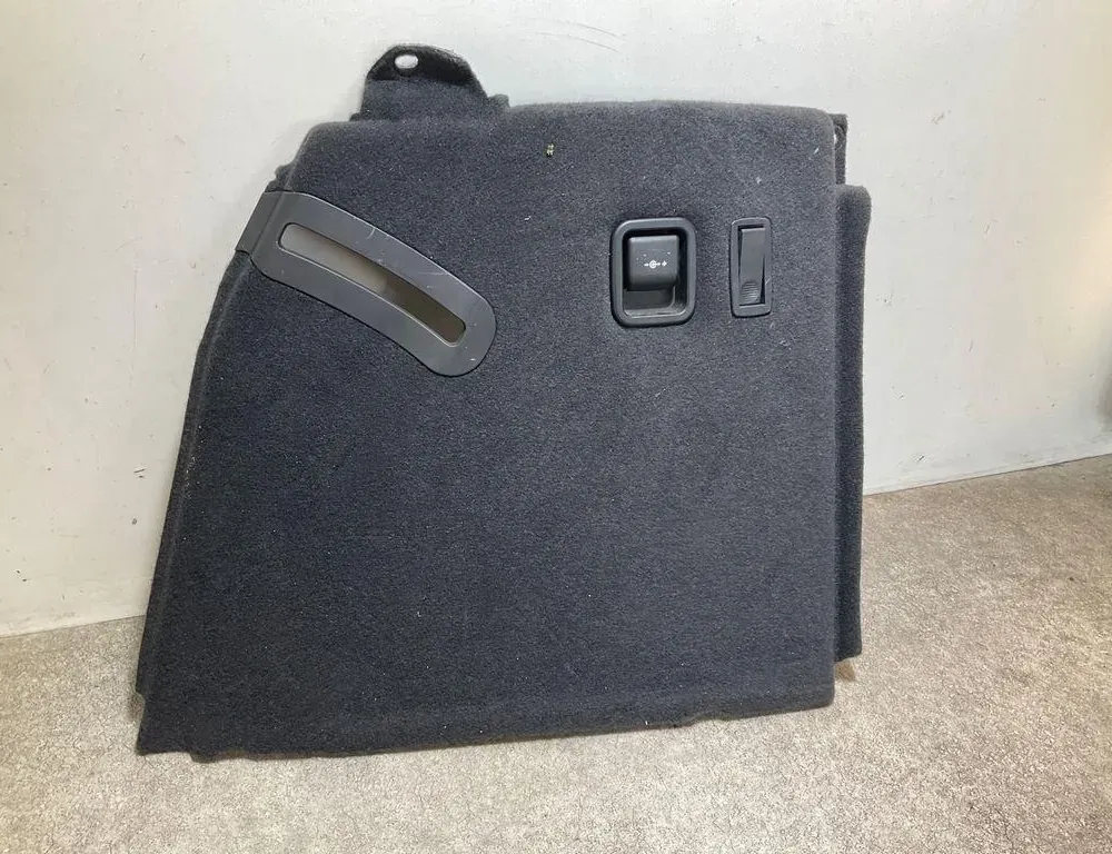 BMW iX I20 (2021-2024) Обивка багажника правой стороны 21334610 33809895