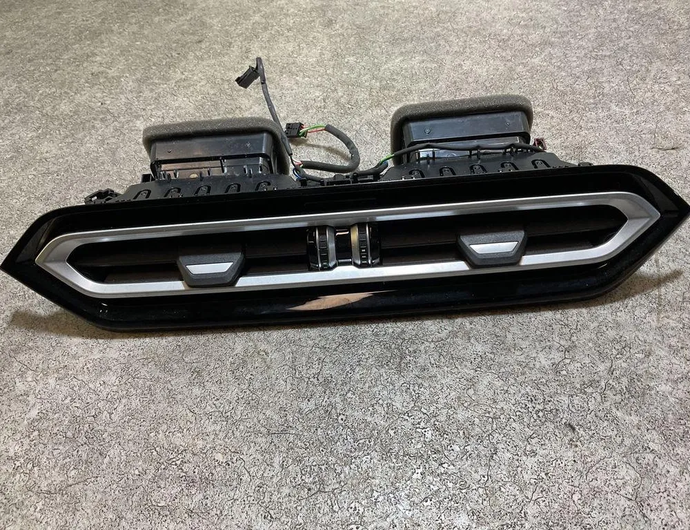 BMW i4 1 generation (2021-2024) Вентиляционные отверстия центральной консоли A108TS03,5A04CE308 33810363