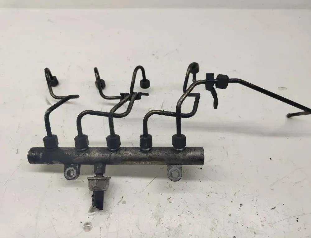 VOLVO S40 2 generation (2004-2012) Degvielas reika 9645689580 31901034