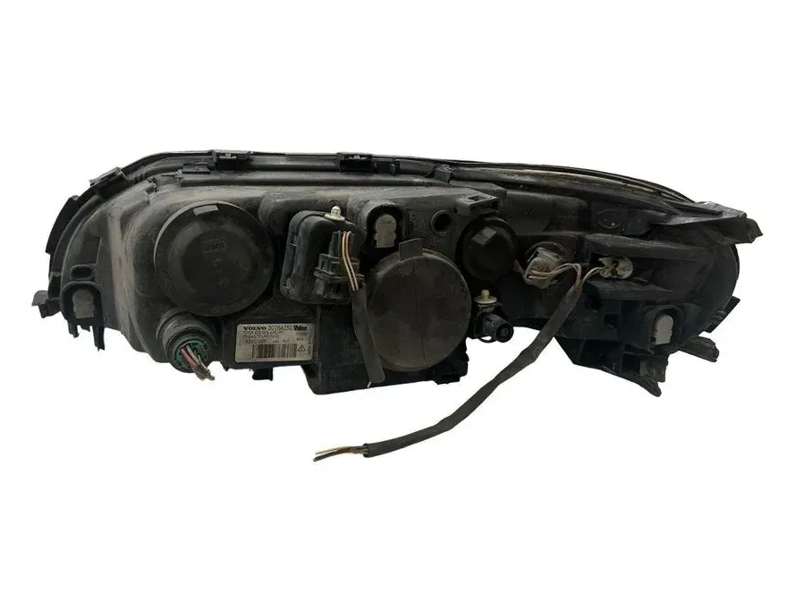 VOLVO XC70 3 generation (2007-2020) Фара передняя правая 89901007 33346987