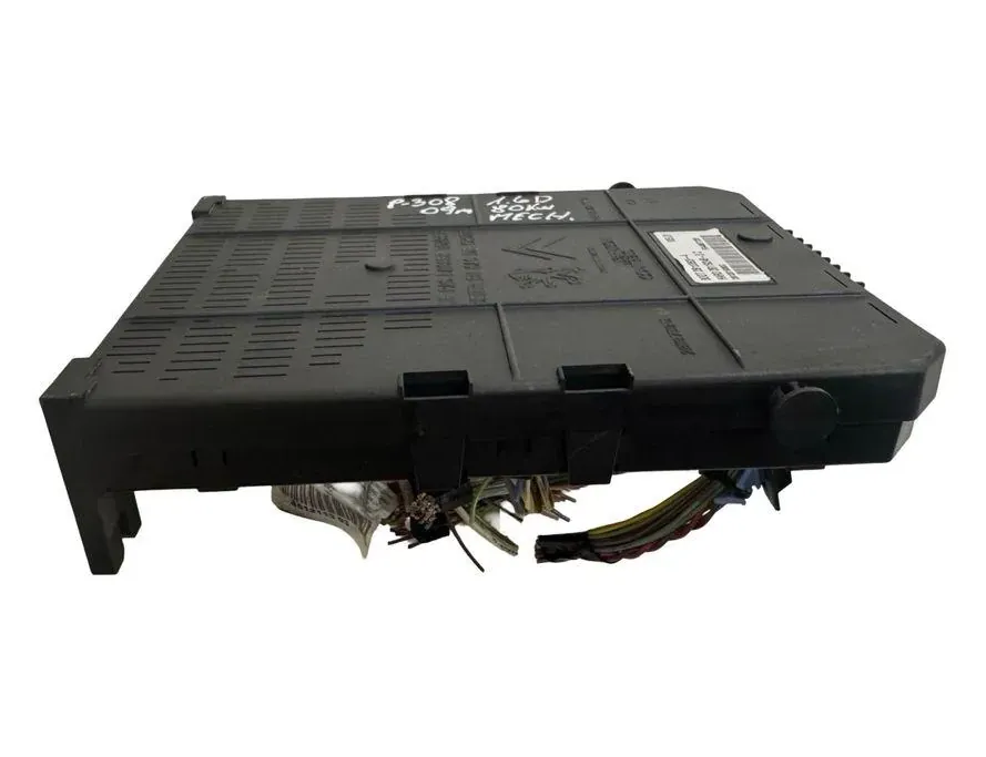 PEUGEOT 308 T7 (2007-2015) Блок предохранителей 966405908001 33528715