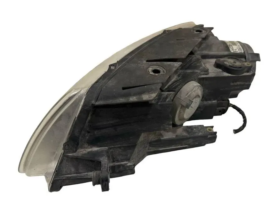 VOLKSWAGEN Passat B7 (2010-2015) Фара передняя правая 3C0941006AA 33692685