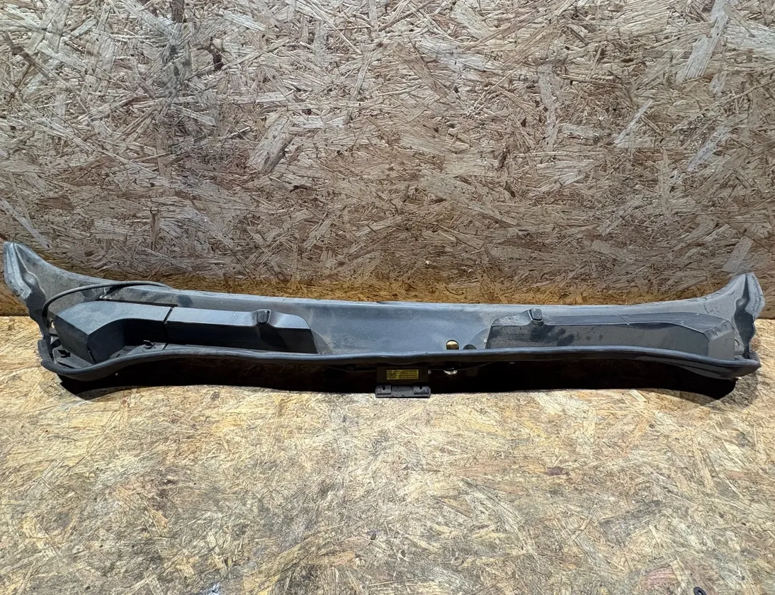 PEUGEOT Boxer 3 generation (2006-2024) Priekšējā stikla tīrītāja apdare / plastmasa 1315953070 33352666