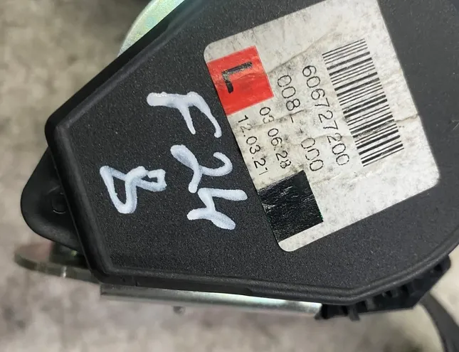 AUDI Q7 4L (2005-2015) Ремни безопасности 606728300 33543191