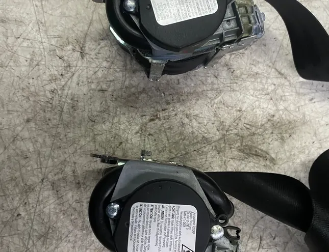 AUDI Q7 4L (2005-2015) Ремни безопасности 606728300 33543191