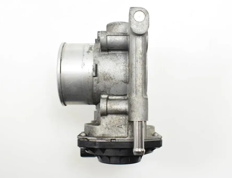 MAZDA 6 GH (2007-2013) Дроссельная заслонка R2AA136B0 33140877