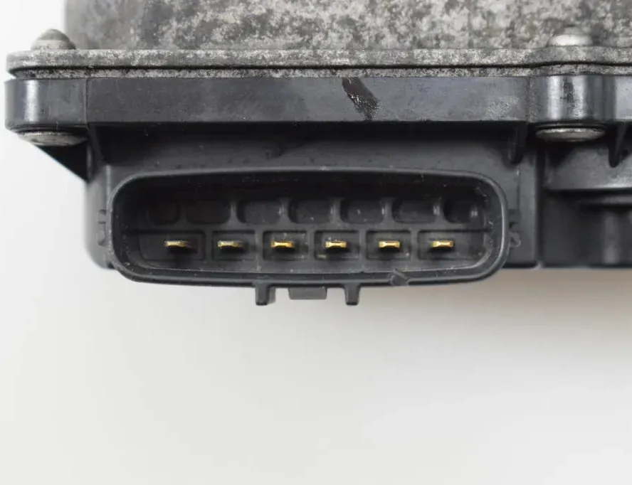 MAZDA 6 GH (2007-2013) Дроссельная заслонка R2AA136B0 33140877