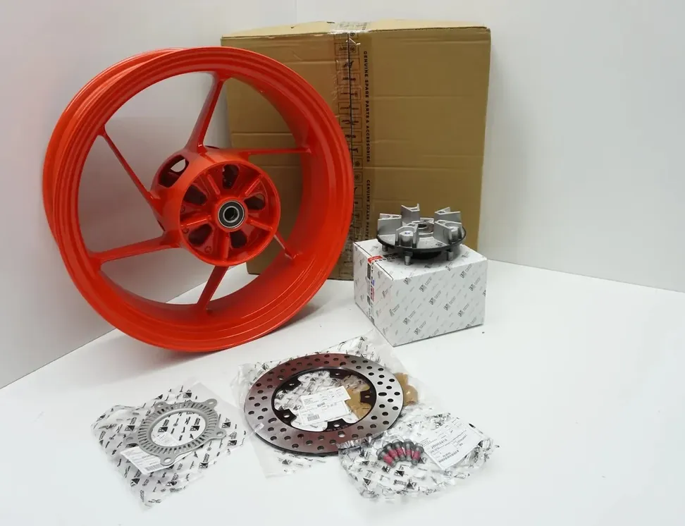 APRILIA RS Aizmugurējais vieglmetāla disks 2B008370,2B006240,890960,85248R,2B002416 34357949