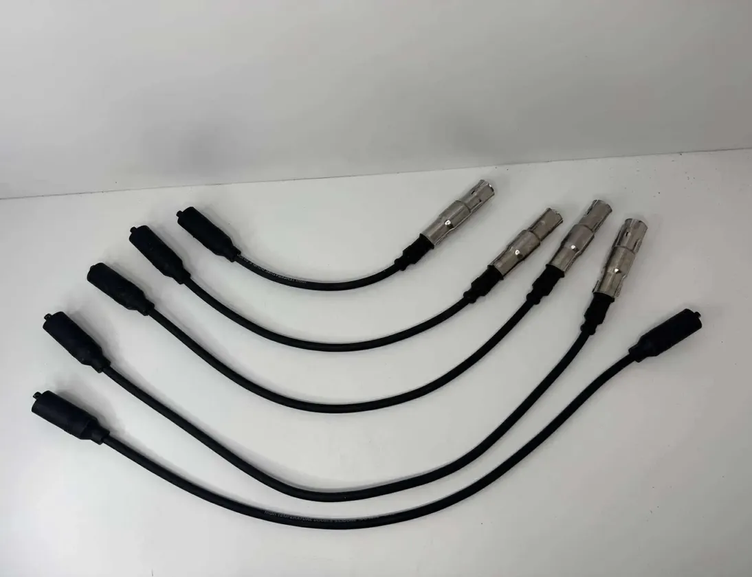 SEAT Alhambra 1 generation (1996-2010) Augstsprieguma aizdedzes vads (svečvads) XC1526 32235167