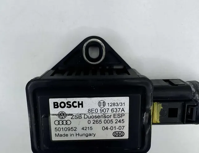 AUDI A6 C6/4F (2004-2011) Acceleration Sensor 8E0907637A 33331787