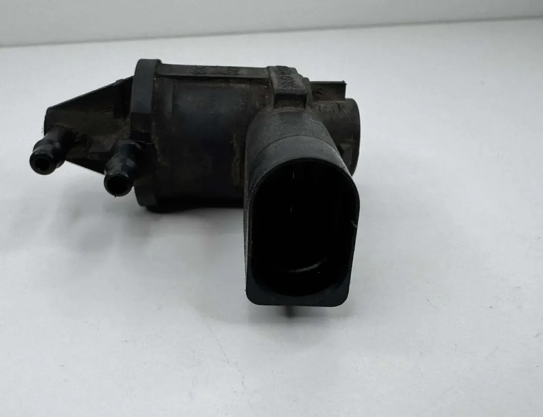 AUDI A6 C6/4F (2004-2011) Solenoid Valve 1J0906283C 33373479