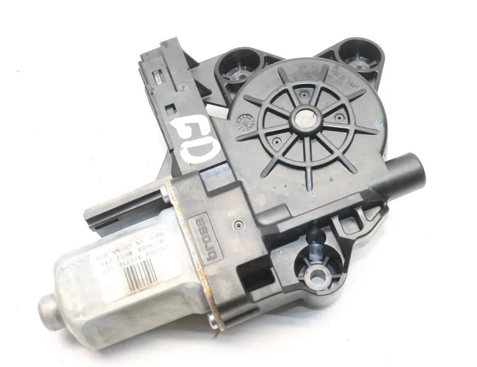 VOLVO V70 3 generation (2007-2020) Маторчик стеклоподъемника задней правой двери 970716-101 17828301