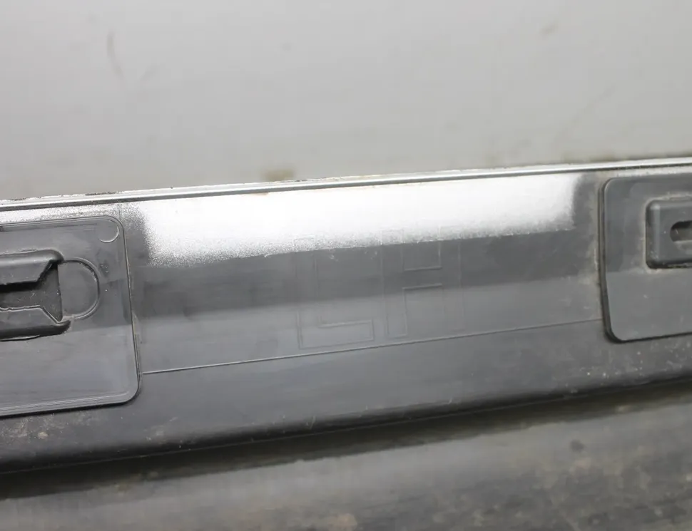 BMW X3 F25 (2010-2017) Наружный пластиковый порог левый 8048171 33370984