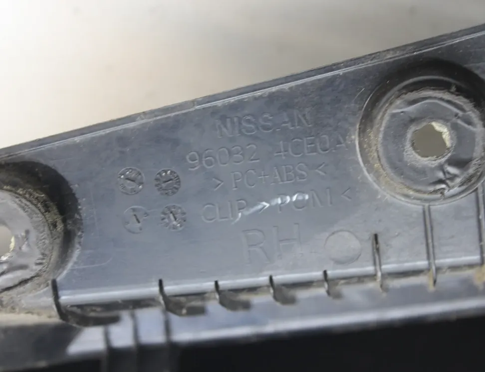 NISSAN X-Trail T32 (2013-2022) Tailgate Cover Trim 960324CE0A 33506466