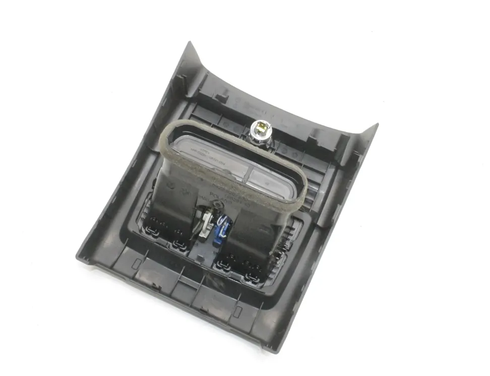 BMW M4 F82/F83 (2013-2020) Centrālās konsoles kanāls 9218909 33509867