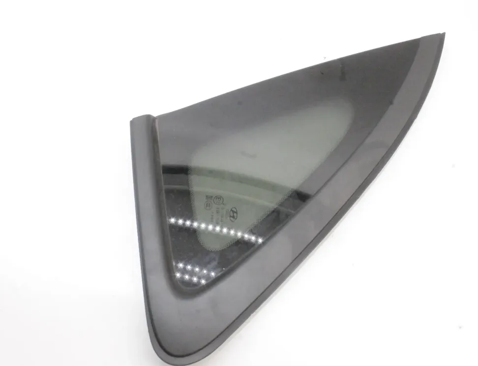 HYUNDAI Kona 1 generation (2017-2024) Aizmugurējais kreisais durvju stikls 33530299