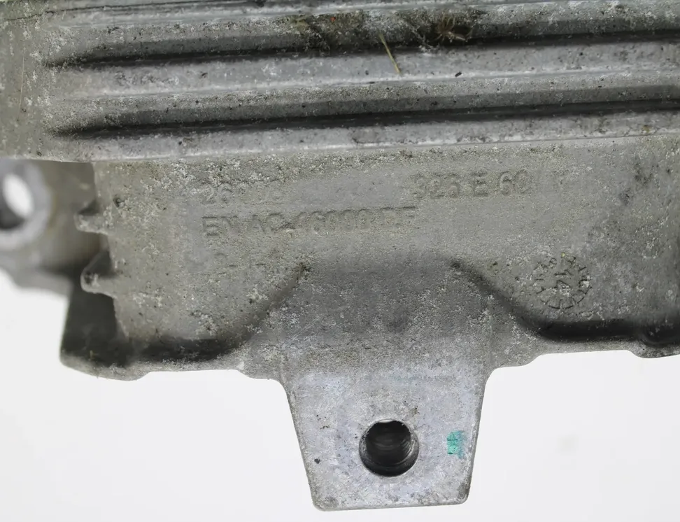 MERCEDES-BENZ A-Class W176 (2012-2018) Dzinēja stiprinājums/spilvens kreisajā pusē 326E23 33557608