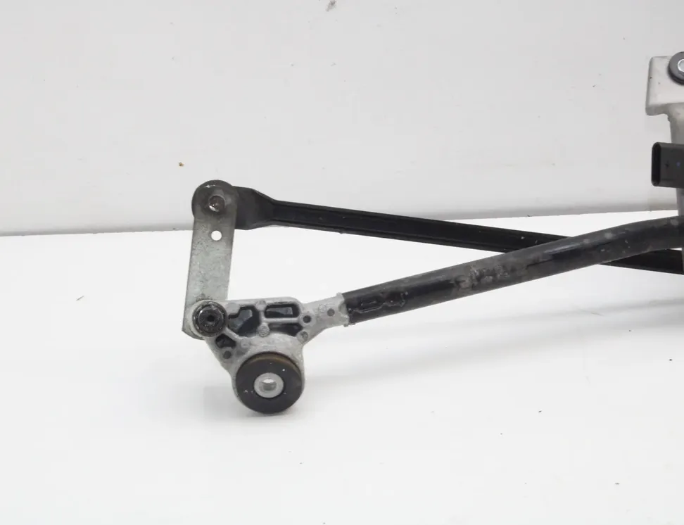 MERCEDES-BENZ A-Class W176 (2012-2018) Priekšējā stikla tīrītāja mehānisms A1769061900 33557656