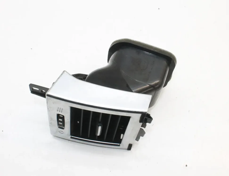 LAND ROVER Range Rover Sport 1 generation (2005-2013) Dashboard Air Vents AH32-19637-B 33616005
