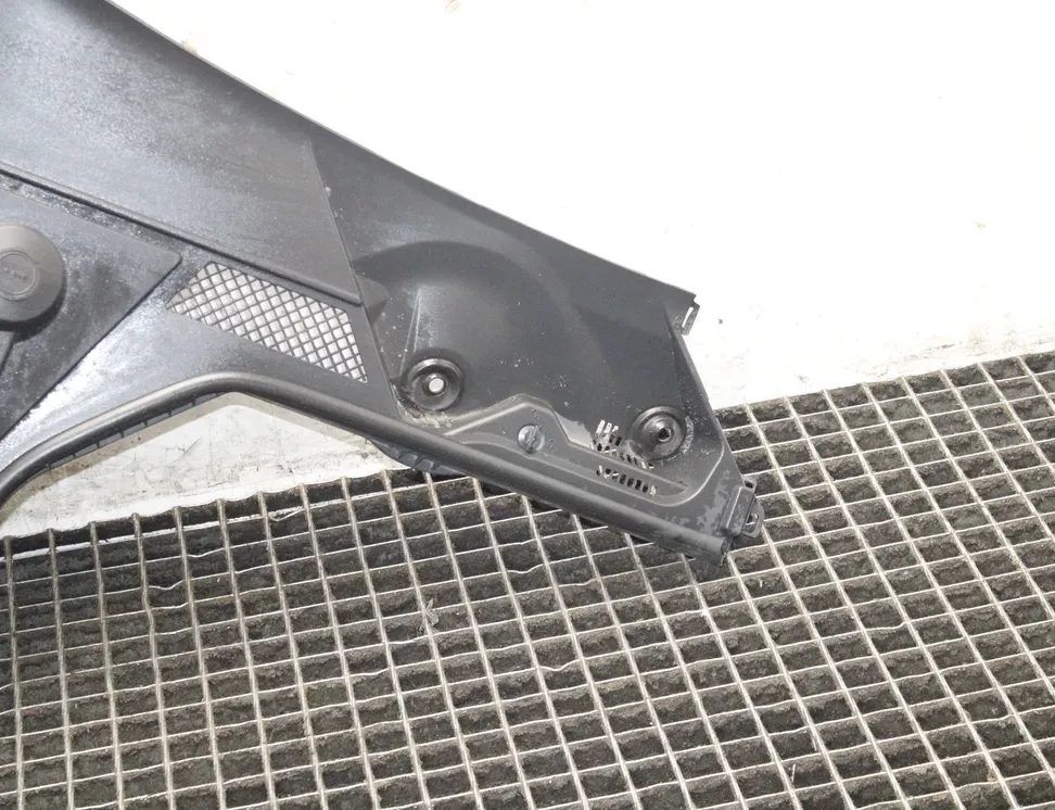 MERCEDES-BENZ C-Class W205/S205/C205 (2014-2023) Priekšējā stikla tīrītāja apdare / plastmasa A2058300803 33845789