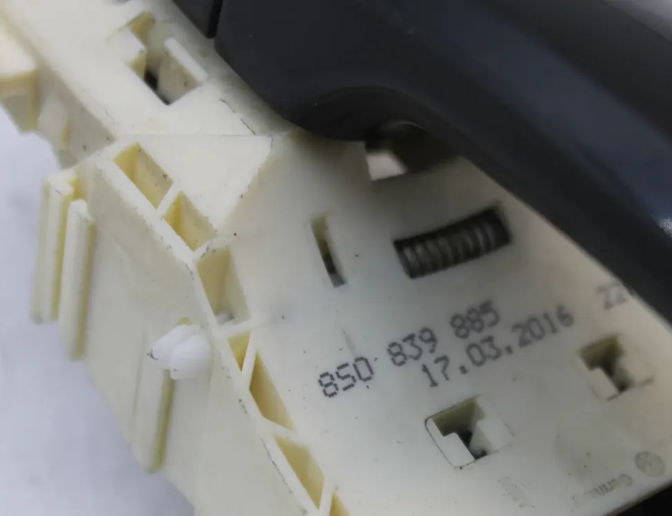 AUDI TT 8S (2014-2024) Наружная ручка передней левой двери 8S0839885 34207776