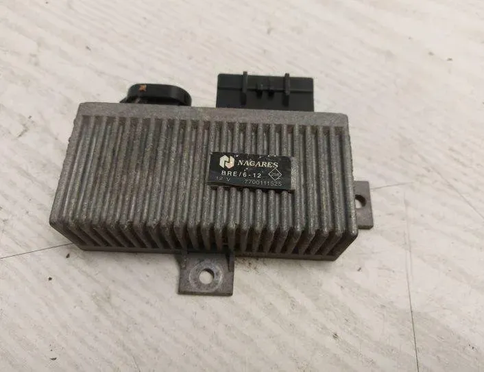 VOLVO S40 1 generation (1996-2004) Aizdedzes sveces 7700111525 24417132