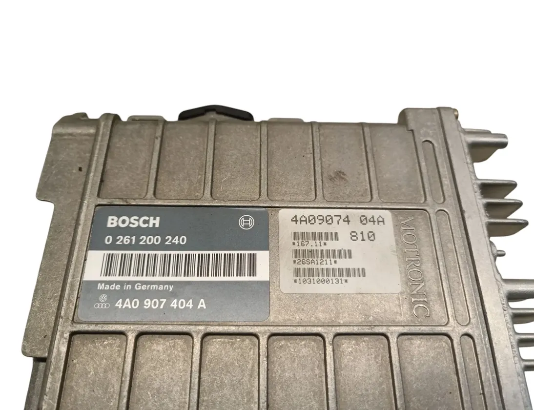 AUDI 100 4A/C4 (1990-1994) Motora vadības bloks 0261200240 29908094