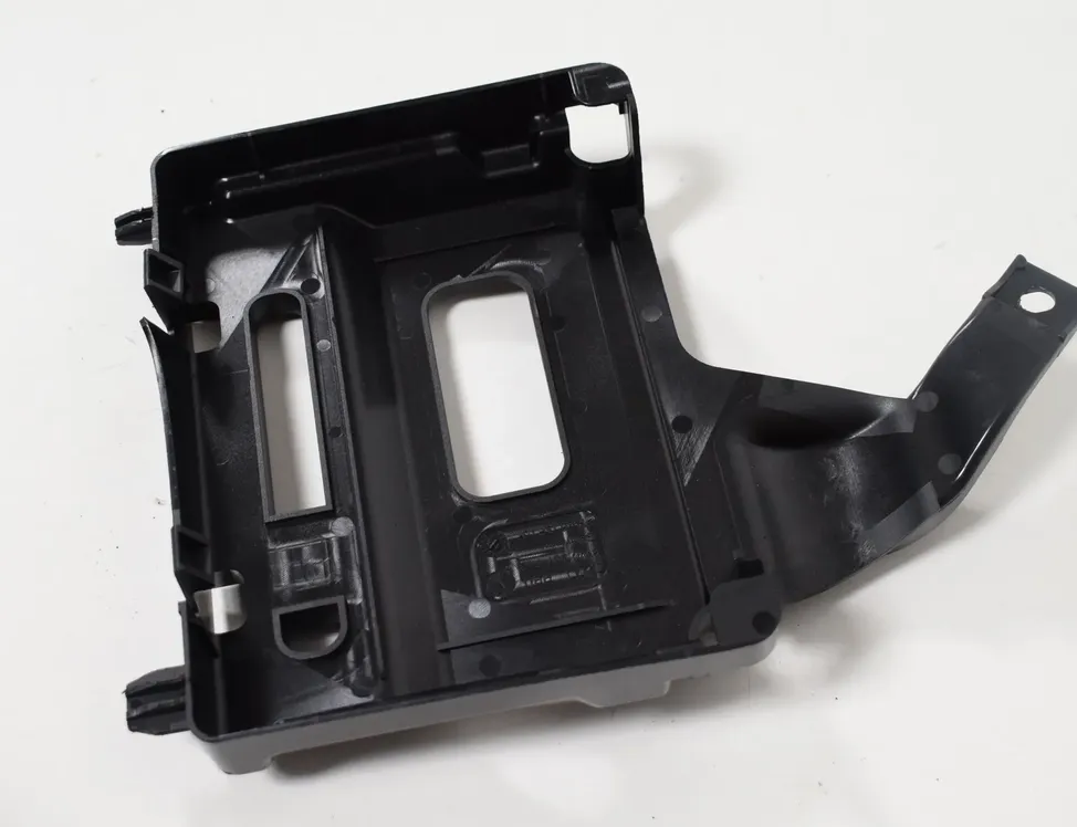 AUDI A5 F5 (2016-2024) Citas salona daļas 8W0907713 3330913