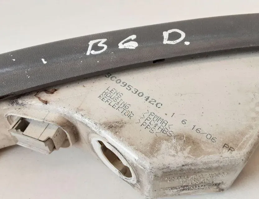 VOLKSWAGEN Passat B7 (2010-2015) Передний правый указатель поворота 3C0953042C 33624172