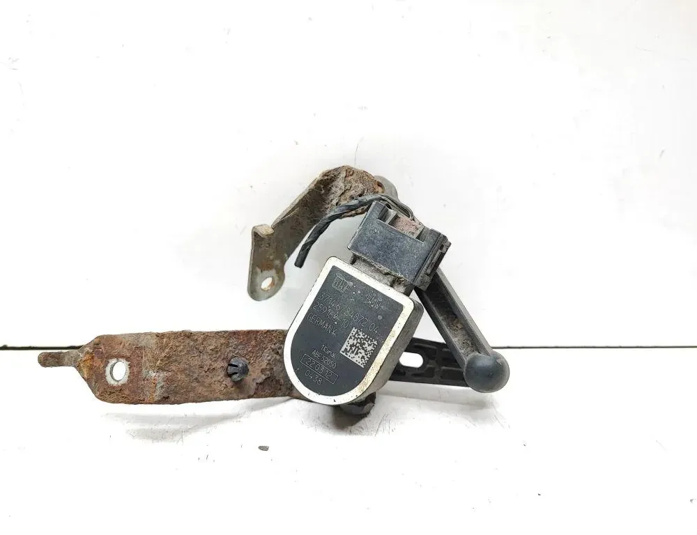 BMW 3 Series F30/F31 (2011-2020) Priekšējais kreisais līmeņa sensors 6784072 33642141