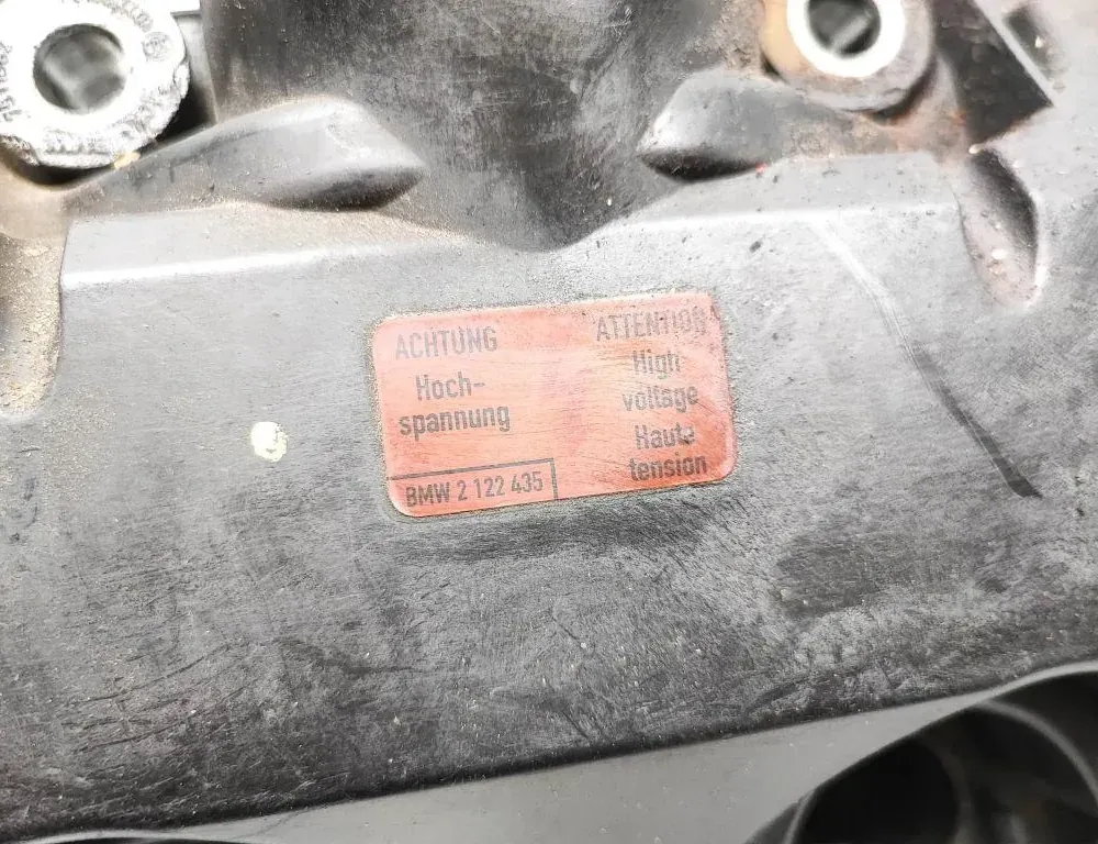 BMW 7 Series E65/E66 (2001-2008) Vārstu vāks 2122435,7518074 33642717