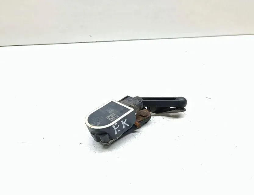 BMW 5 Series F10/F11 (2009-2017) Датчик уровня передний левый 6784072 33645533