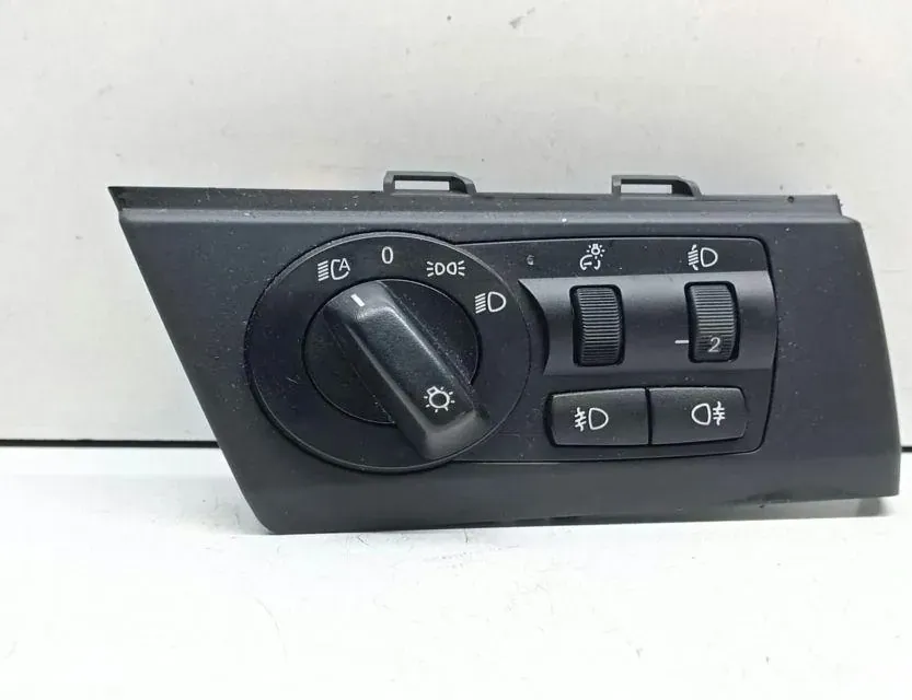 BMW X3 E83 (2003-2010) Lukturu vadības slēdzis 3420282 33645698