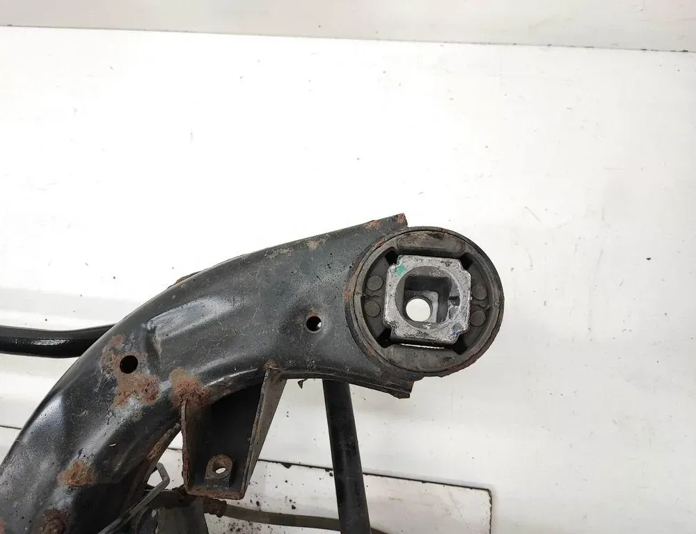 BMW X5 F15 (2013-2018) Траверс задний 33658074