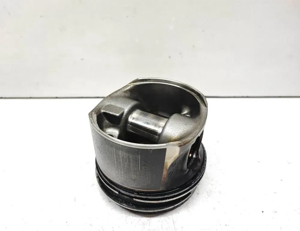 BMW 3 Series E90/E91/E92/E93 (2004-2013) Piston 84L117 33658642