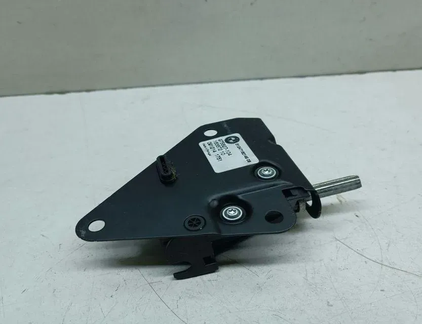 BMW X5 E70 (2006-2013) Рукоятка задней двери 975827104,7162149 33671151