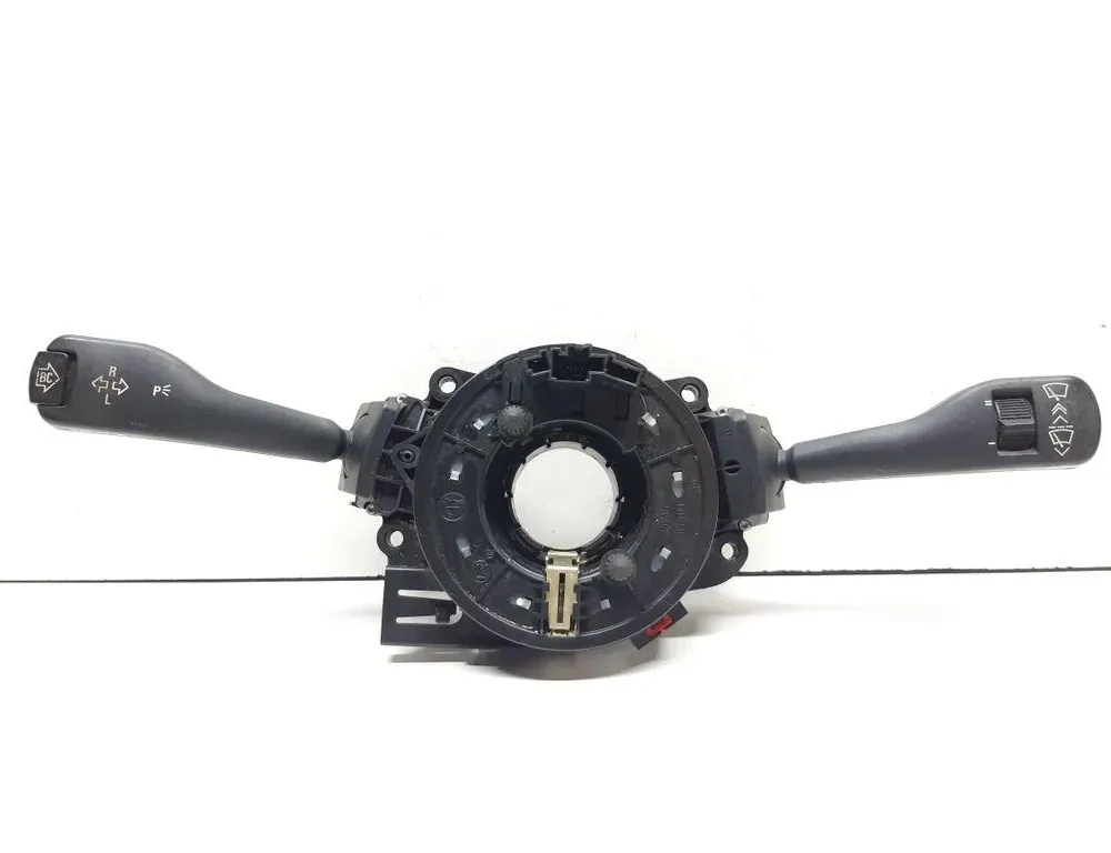 BMW X3 E83 (2003-2010) Подрулевой переключатель 8376443 33674608