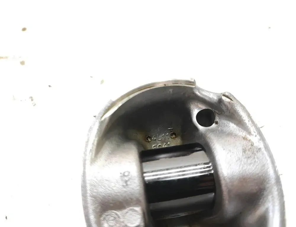 BMW 3 Series E90/E91/E92/E93 (2004-2013) Piston 84L110 33675005