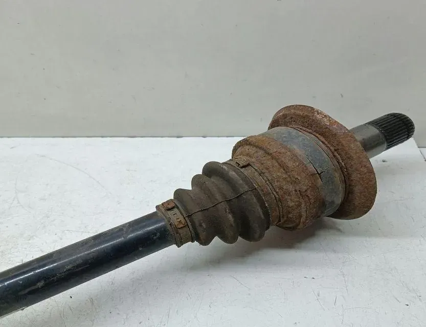 BMW 5 Series F10/F11 (2009-2017) Rear Right Driveshaft 7581018 33676200