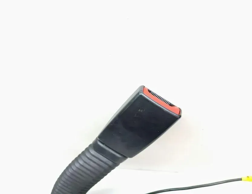 BMW 5 Series E60/E61 (2003-2010) Priekšējā kreisā sēdekļa sprādze 9117239 33680857