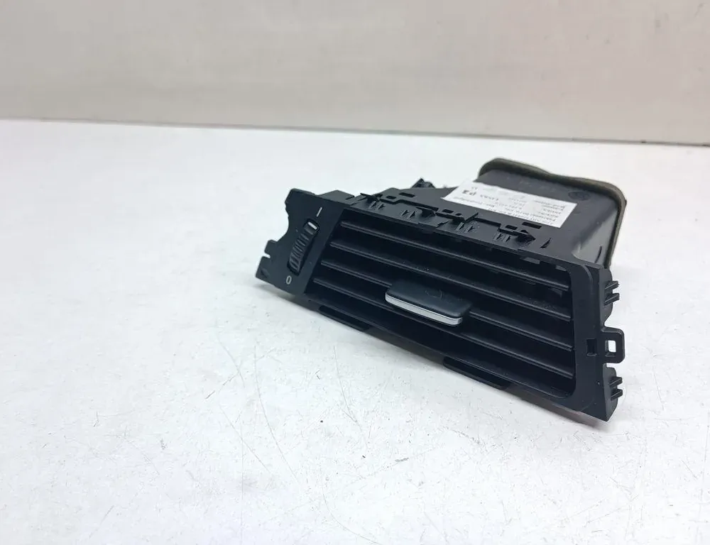 BMW 3 Series E90/E91/E92/E93 (2004-2013) Dashboard Air Vents 6922633 33689350