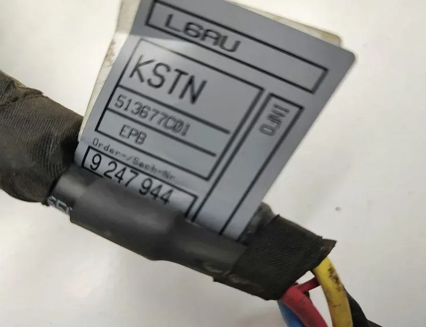 BMW 5 Series F10/F11 (2009-2017) Kabeļi / vadi 9247944 33702759