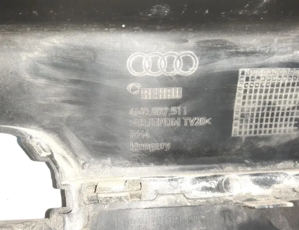 AUDI Q7 4M (2015-2024) Aizmugurējais buferis 4M0807511 33704870