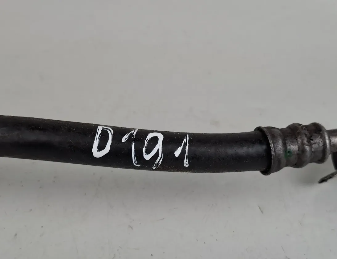 MERCEDES-BENZ C-Class W204/S204/C204 (2004-2015) Coolant Hose Pipe B20389E 33358931