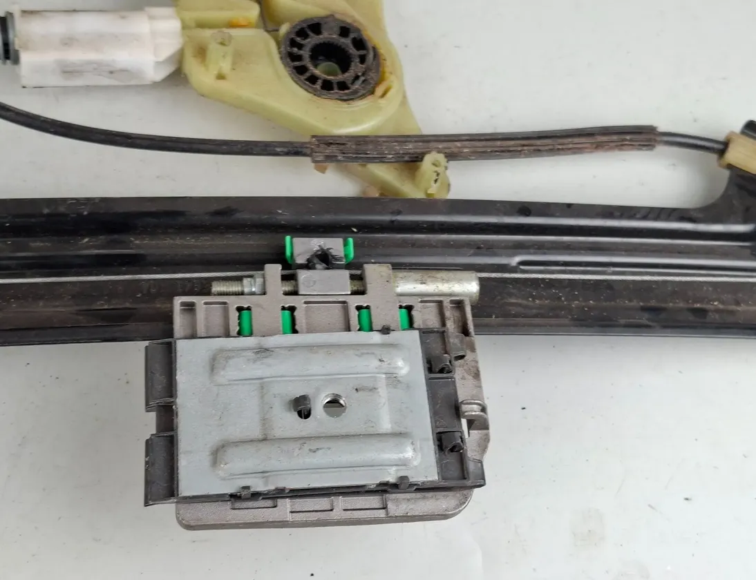 AUDI A5 Sportback F5 (2016-2024) Aizmugurējo labo durvju logu pacēlājs 989583 33366542