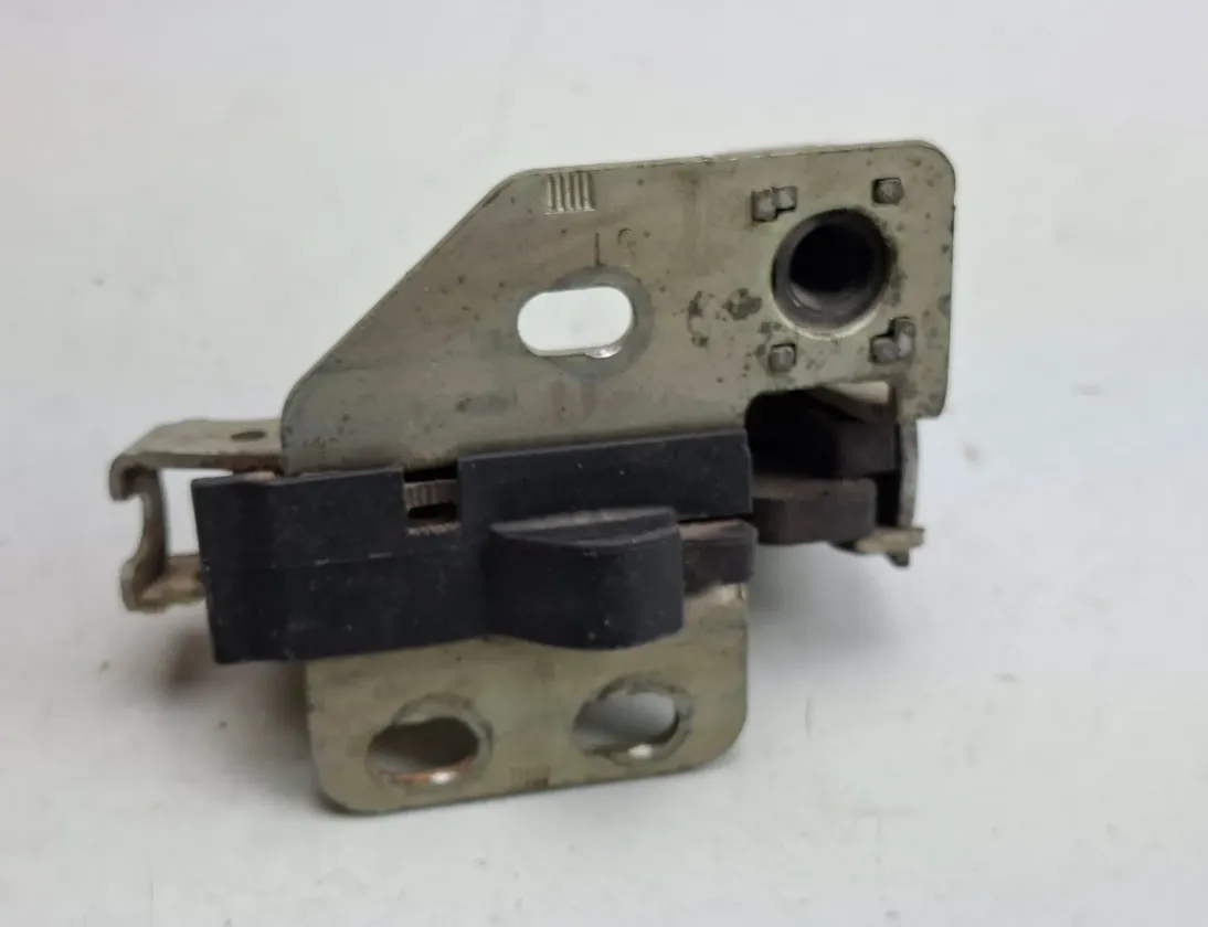 MERCEDES-BENZ Sprinter 1 generation (903) (1995-2006) Aizmugurējo kreiso durvju slēdzene A9067401135 33501787