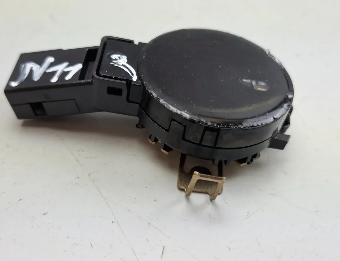 PEUGEOT 3008 2 generation (2017-2023) Датчик дождя 9813167380 33557593