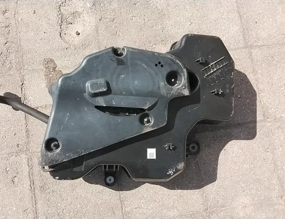 BMW X2 F39 (2017-2023) AdBlue tvertne 7935103,7399290,7399290 30259979